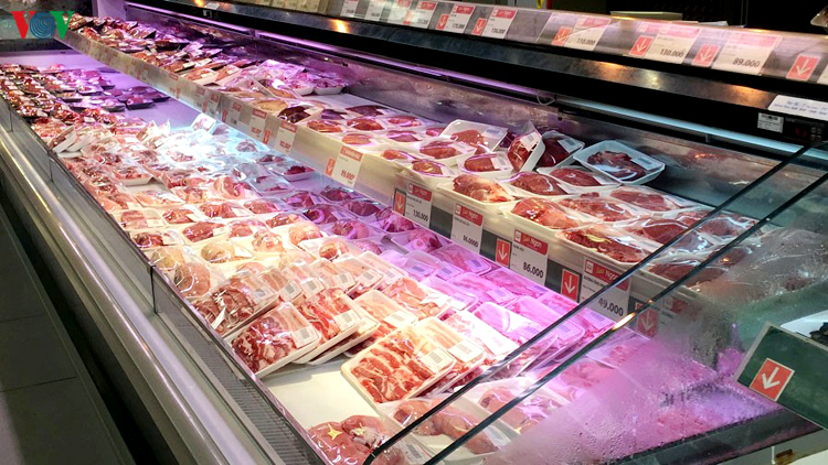 Bộ NN&PTNT đã cho phép khoảng 140 doanh nghiệp Việt Nam nhập khẩu thịt lợn từ 19 quốc gia.