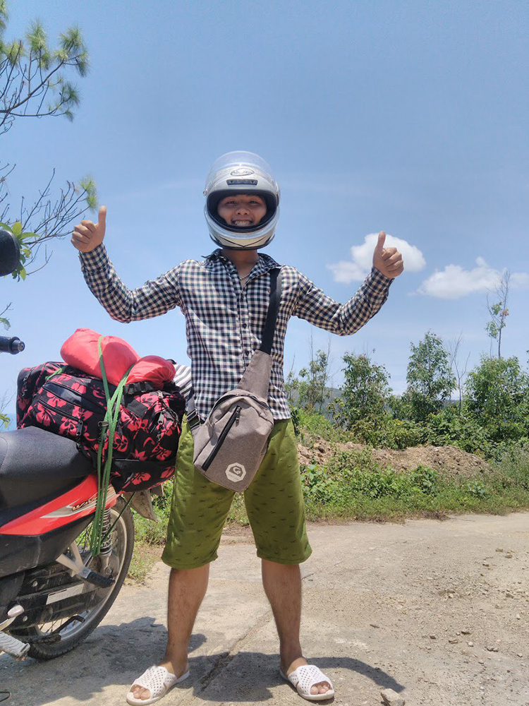 Đạt trong chuyến hành trình xuyên Việt 