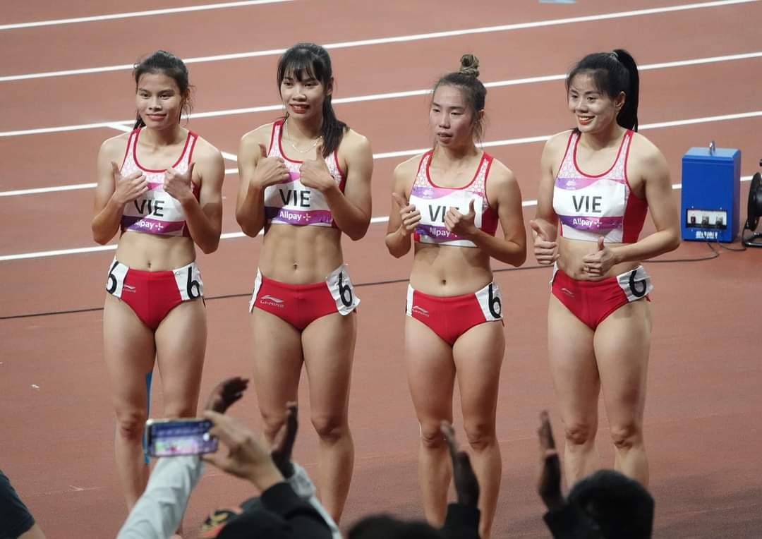 Với điền kinh Việt Nam, hy vọng đoạt vé chính thức phụ thuộc vào màn thể hiện của đội hình 4x400m nữ.      