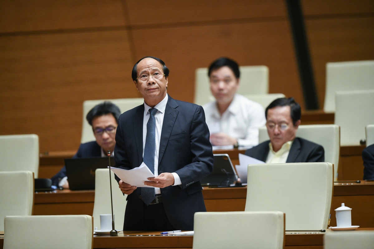 Phó Thủ tướng Lê Văn Thành đã làm rõ thêm một số nội dung liên quan đến các chất vấn của đại biểu Quốc hội đối với lĩnh vực của Bộ Xây dựng.