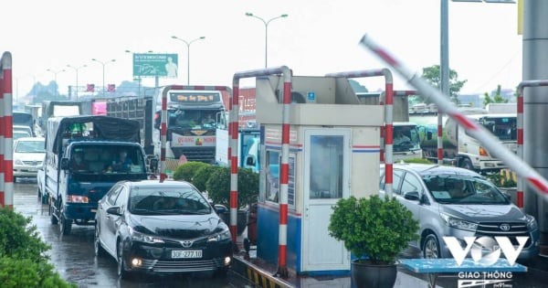 Theo Cục Đường bộ Việt Nam, hiện cả nước có khoảng 4,6 triệu phương tiện đã dán thẻ thu phí không dừng.