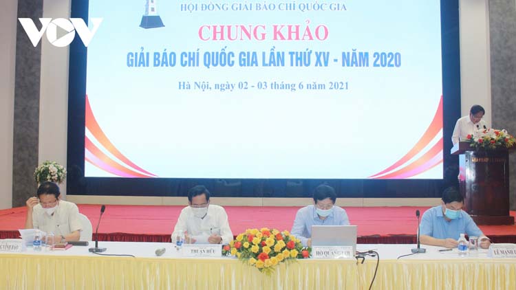 Đoàn chủ tọa điều hành phiên khai mạc Chung khảo Giải báo chí Quốc gia lần thứ XV - Năm 2020.