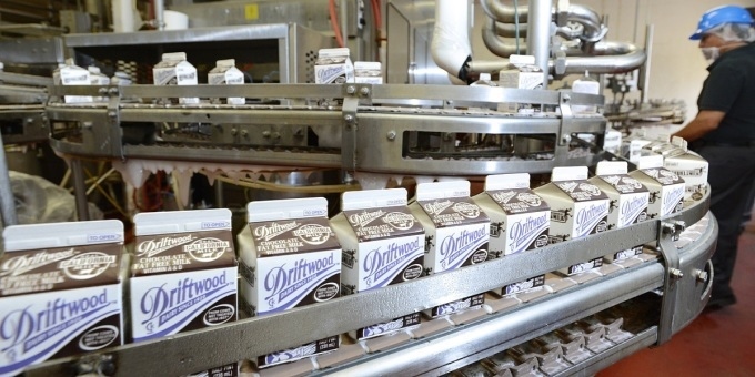 Dây chuyền sản xuất sữa tại nhà máy Driftwood. (Ảnh:VNM)