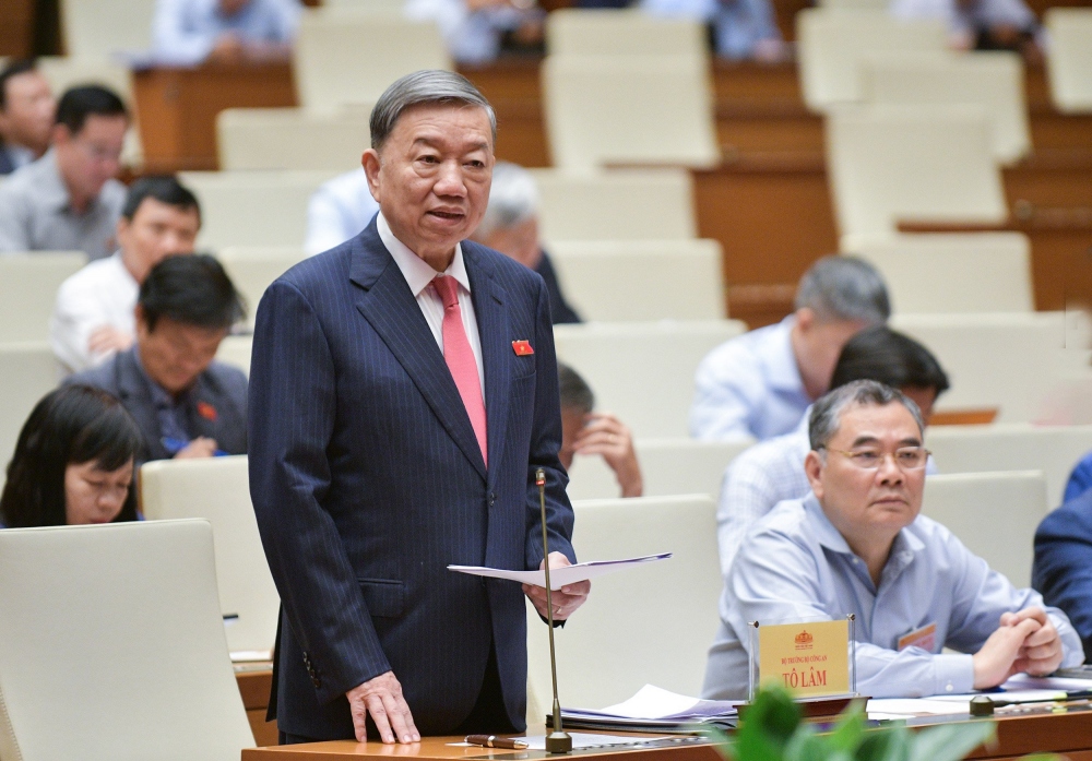 Bộ trưởng Bộ Công an Tô Lâm trả lời chất vấn của đại biểu Quốc hội.
