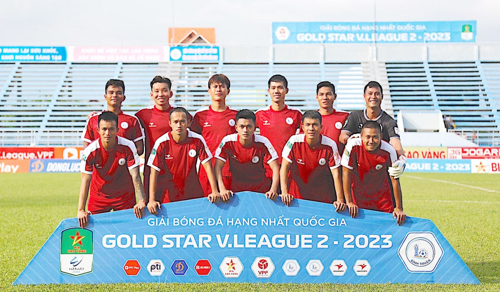 Bình Thuận FC đã đệ đơn xin Liên đoàn Bóng đá Việt Nam (VFF) cho phép… chơi ở hạng Nhì.