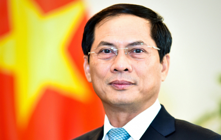 Bộ trưởng Bộ Ngoại giao Bùi Thanh Sơn.