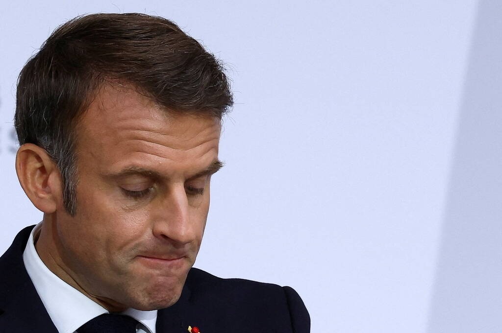 Tổng thống Pháp Emmanuel Macron đặc biệt nhấn mạnh ưu tiên “sự ổn định thể chế” và chủ trương xây dựng một “Mặt trận cộng hoà”. Ảnh Libération