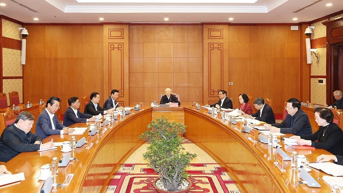 Tổng Bí thư Nguyễn Phú Trọng, Trưởng Tiểu ban Nhân sự Đại hội XIV của Đảng chủ trì phiên họp đầu tiên của Tiểu ban, ngày 13/3.