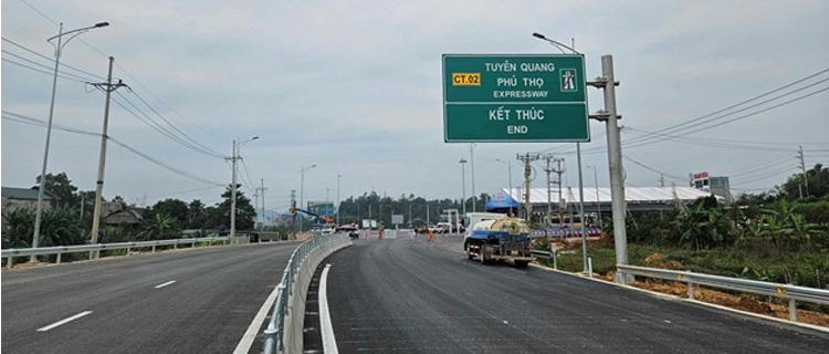 Cao tốc Tuyên Quang - Phú Thọ.