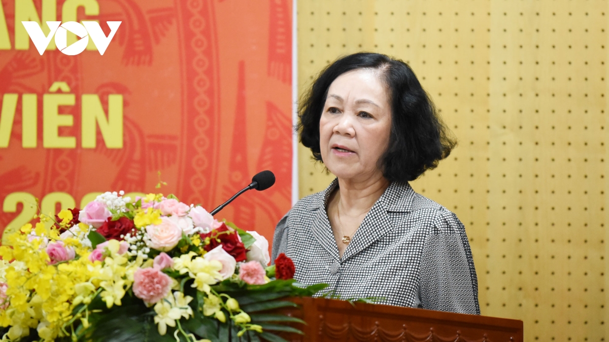 Uỷ viên Bộ Chính trị, Bí thư Trung ương Đảng, Trưởng Ban Tổ chức Trung ương Trương Thị Mai phát biểu tại hội nghị.
