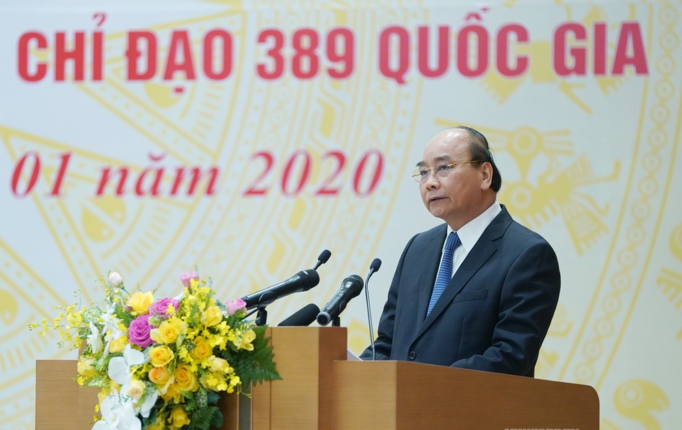 Thủ tướng Nguyễn Xuân Phúc chỉ đạo hội nghị. 