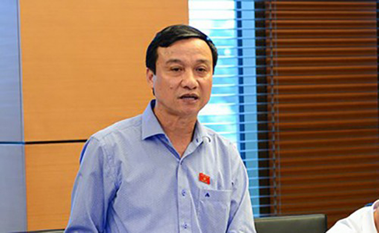 Đại biểu Bùi Văn Xuyền.