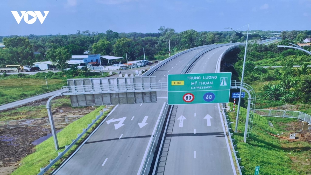 Cao tốc Trung Lương - Mỹ Thuận trước đó cũng đề xuất mở rộng thêm từ 4 lên 6 làn xe.