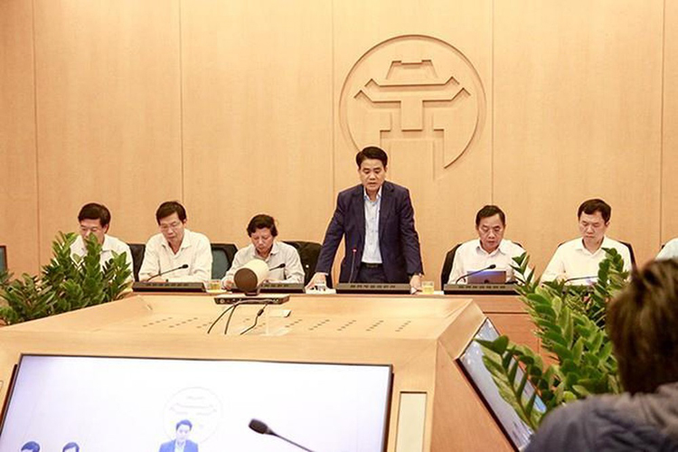 Chủ tịch UBND TP Hà Nội yêu cầu mời thêm phiên dịch tiếng Anh, Hàn Quốc, Nhật Bản, Trung Quốc để tuyên truyền chống dịch Covid-19 ở những nơi có đông người nước ngoài sinh sống và làm việc.