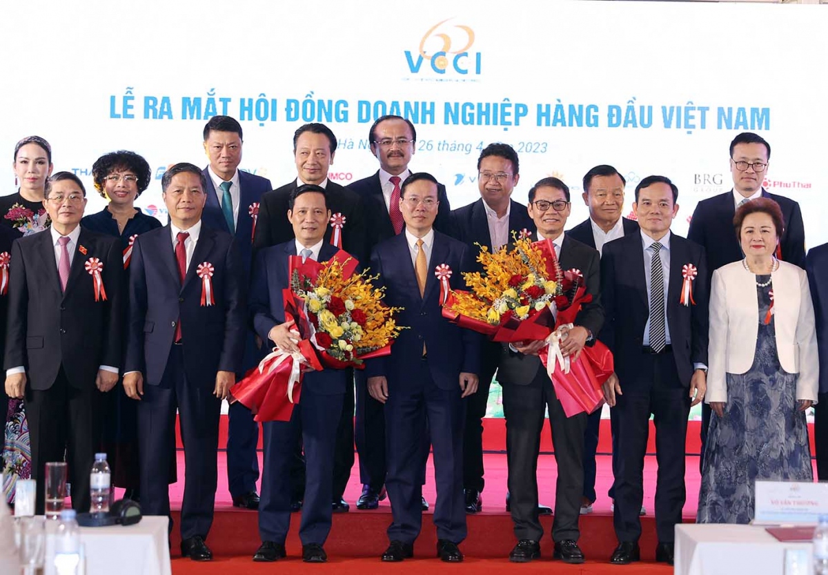 Chủ tịch nước Võ Văn Thưởng chúc mừng Hội đồng Doanh nghiệp hàng đầu Việt Nam ra mắt.