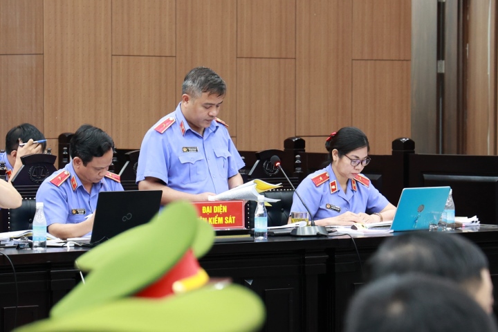 Đại diện Viện Kiểm sát Nhân dân TP Hà Nội tại phiên toà.
