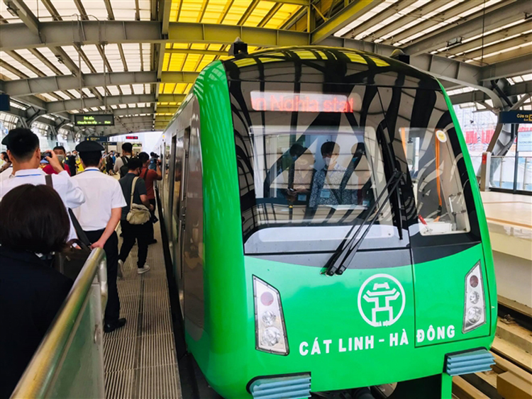 Ngày 31/3 là thời hạn Bộ GTVT phải hoàn thiện các thủ tục để bàn giao dự án đường sắt Cát Linh - Hà Đông cho UBND TP. Hà Nội quản lý, vận hành.