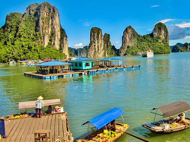 Bộ Văn hóa, Thể thao và Du lịch đã ban hành Kế hoạch số 1749 phát động Chương trình “Người Việt Nam đi du lịch Việt Nam”. 