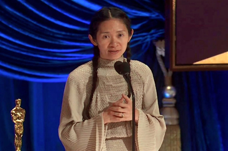 Đạo diễn Chloé Zhao.