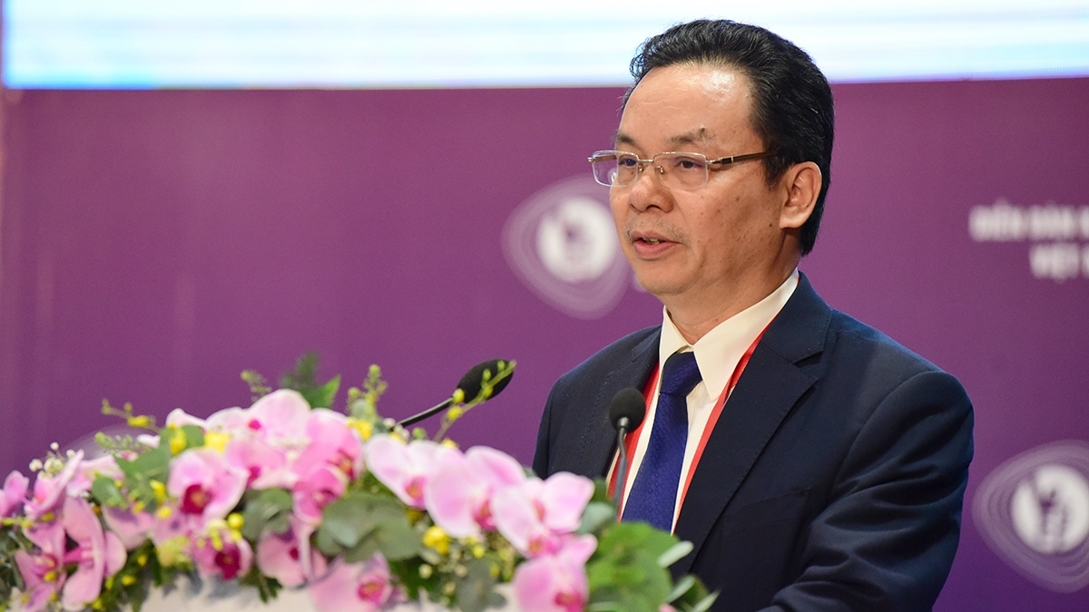 GS.TS. Hoàng Văn Cường tham luận tại Diễn đàn Kinh tế - Xã hội Việt Nam năm 2022.