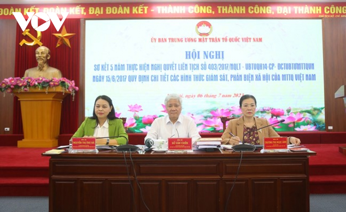 Bí thư Trung ương Đảng, Chủ tịch Ủy ban Trung ương Mặt trận Tổ quốc (MTTQ) Việt Nam Đỗ Văn Chiến chủ trì Hội nghị.