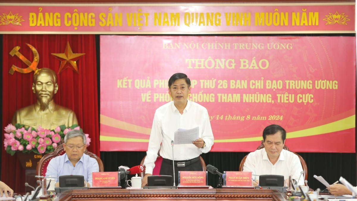 Phó Trưởng Ban Nội chính Trung ương Nguyễn Hữu Đông thông tin kết quả Phiên họp thứ 26 của Ban chỉ đạo Trung ương. Ảnh: Đặng Phước.