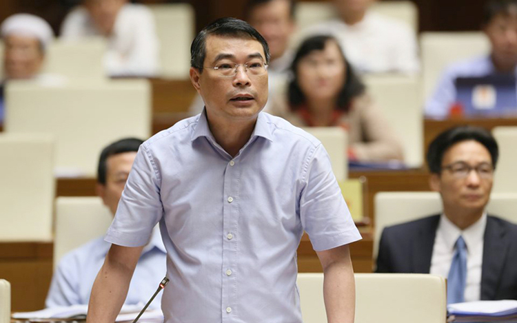 Thống đốc NHNN Lê Minh Hưng trả lời chất vấn của đại biểu Quốc hội.