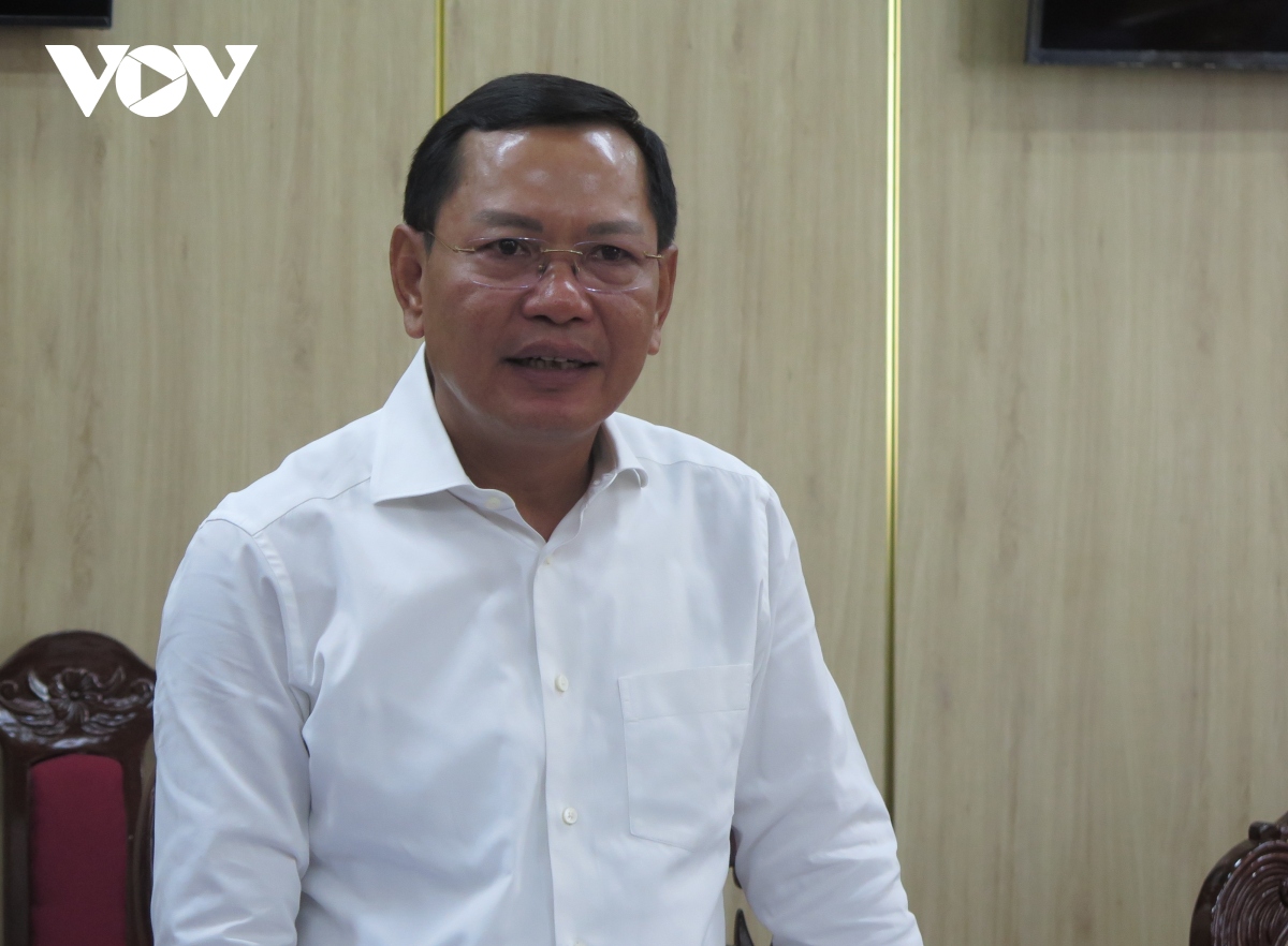 Ông Nguyễn Văn Du, Phó Chánh án Tòa án Nhân dân tối cao phát biểu tại buổi làm việc.