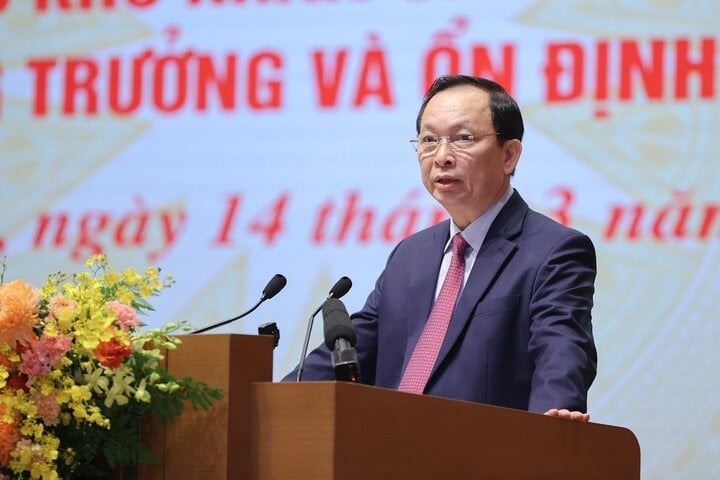 Phó Thống đốc Thường trực NHNN Đào Minh Tú tại Hội nghị sáng 14/3. (Ảnh: VGP/Nhật Bắc).