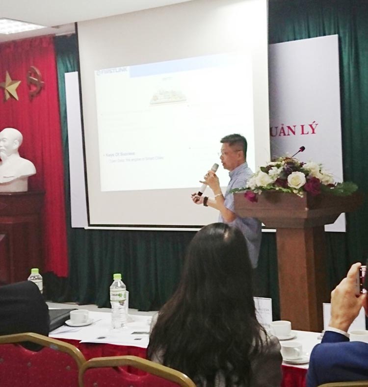 KTS Trần Quang Tân tại một diễn đàn Dữ liệu lớn trong kinh tế và quản lý năm 2019.. 