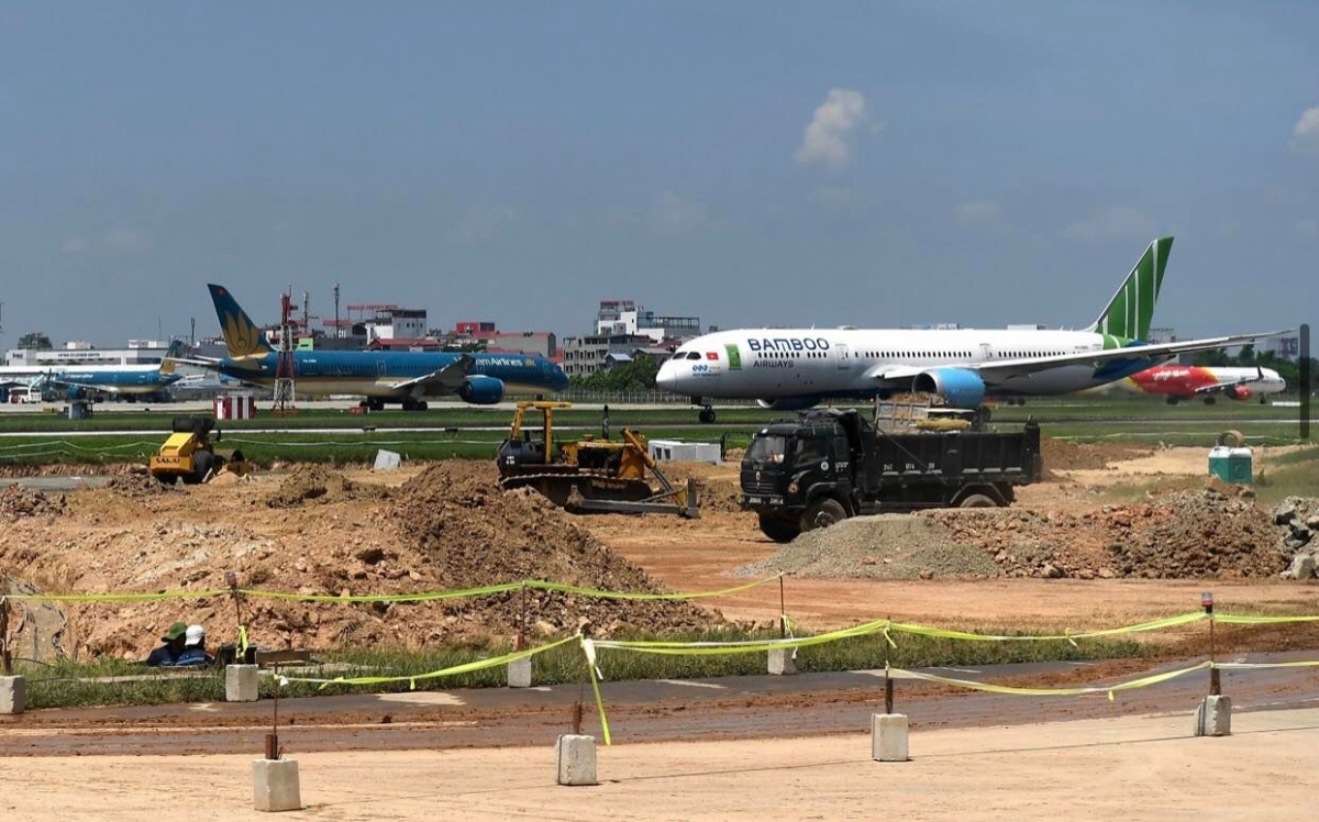Chuyên gia giao thông cho rằng, việc quy hoạch sân bay thứ 2 ở Hà Nội là không cần thiết.