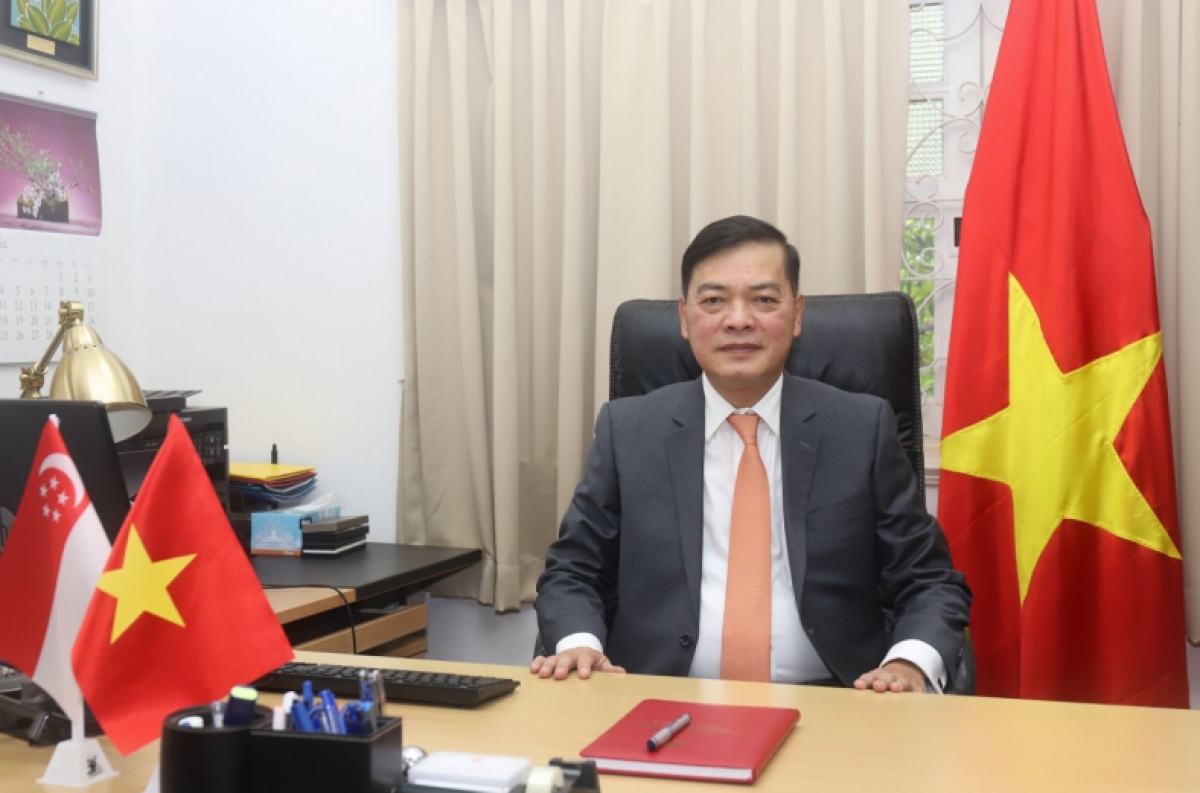 Đại sứ Việt Nam tại Singapore Mai Phước Dũng.