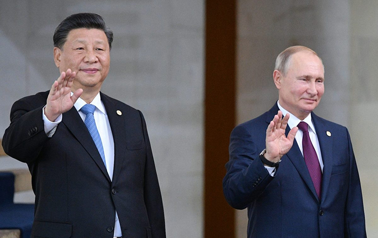 Chủ tịch Trung Quốc Tập Cận Bình (trái) và Tổng thống Nga Vladimir Putin tại hội nghị thượng đỉnh BRICS ở Brasilia, Brazil, năm 2019. Ảnh: Sputnik.