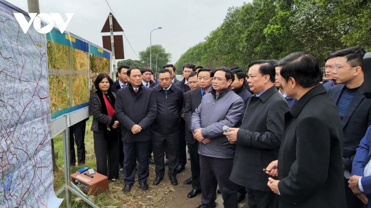 Thủ tướng kiểm tra công tác triển khai lập dự án và giải phóng mặt bằng Dự án đầu tư xây dựng đường Vành đai 4 - Vùng Thủ đô Hà Nội. 