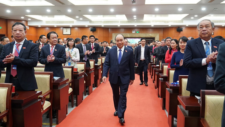 Thủ tướng Nguyễn Xuân Phúc dự Đại hội Đảng bộ TPHCM lần thứ XI.