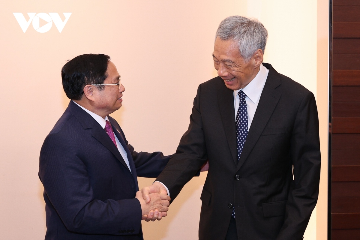 Thủ tướng Chính phủ Phạm Minh Chính và Thủ tướng Singapore Lý Hiển Long.