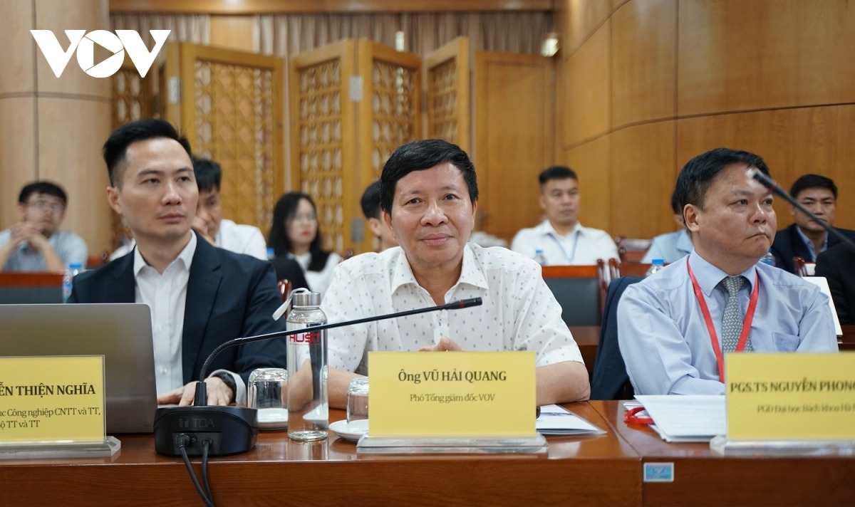 Phó Tổng Giám đốc Đài Tiếng nói Việt Nam Vũ Hải Quang tham dự hội thảo.