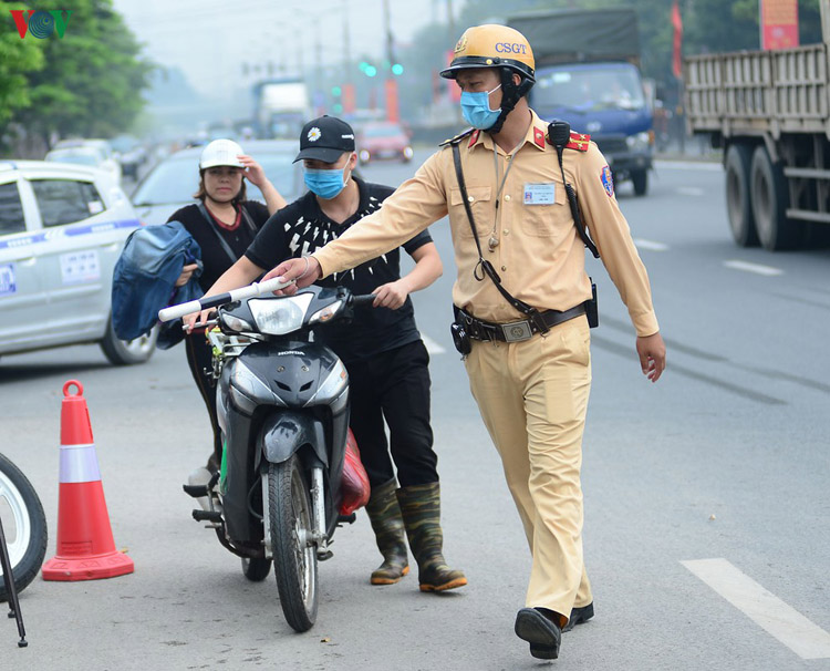 Cảnh sát giao thông được phép dừng các phương tiện (ảnh minh họa).