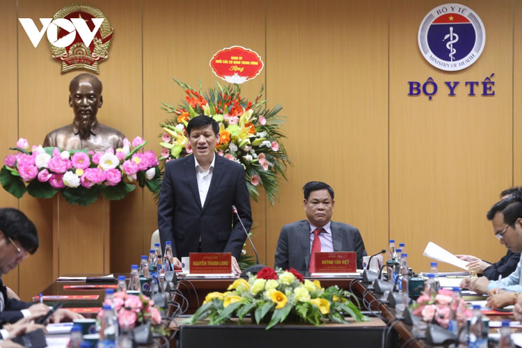 Bộ trưởng Bộ Y tế Nguyễn Thanh Long phát biểu tại cuộc làm việc.