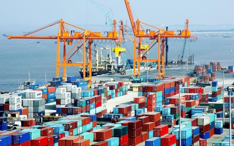 Cảng biển Hải Phỏng có lưu lượng hàng hóa lưu thông lớn nhất phía Bắc Việt Nam, với hệ thống thiết bị hiện đại, cơ sở hạ tầng đầy đủ, an toàn và phù hợp với phương thức vận tải, thương mại quốc tế.