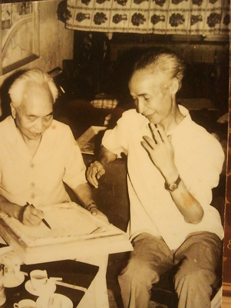 Nhạc sĩ Nguyễn Đình Phúc với Đại tướng Võ Nguyên Giáp.