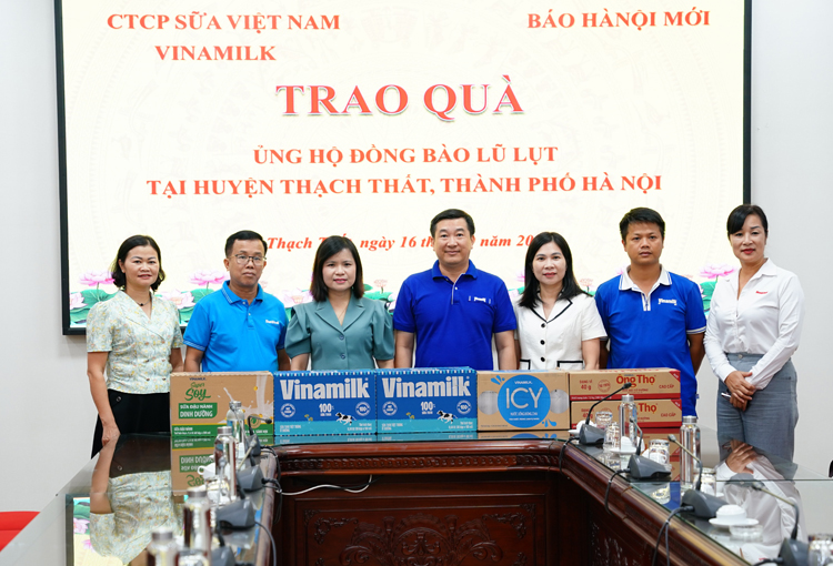 Sản phẩm hỗ trợ đã được vận chuyển và traođến địa phương để hỗ trợ người dân các huyện ngoại thành Hà Nội.