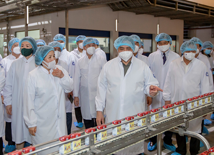Nhà máy sữa Việt Nam (Bình Dương) đón Thủ tướng đến thăm và làm việc trong tháng 06/2021.