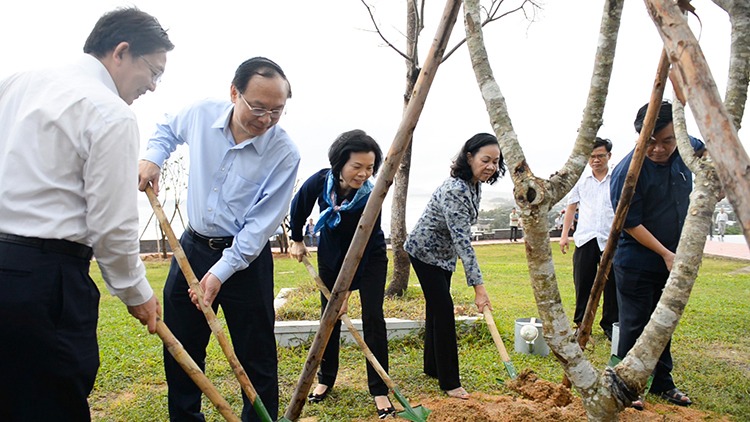 Chương trình đã trồng nhiều cây xanh tại các khu di tích khác nhau tại Bến Tre, Bình Định, Bắc Kạn, Cao Bằng…nhằm góp phần tạo không gian xanh đặc trưng và hấp dẫn cho các khu di tích
