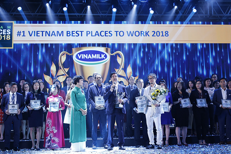 Vinamilk dẫn đầu bảng xếp hạng 100 nơi làm việc tốt nhất Việt Nam năm 2018.