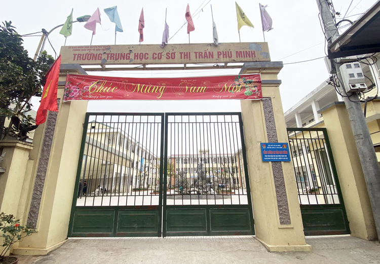 Trường Trung học cơ sở thị trấn Phú Minh