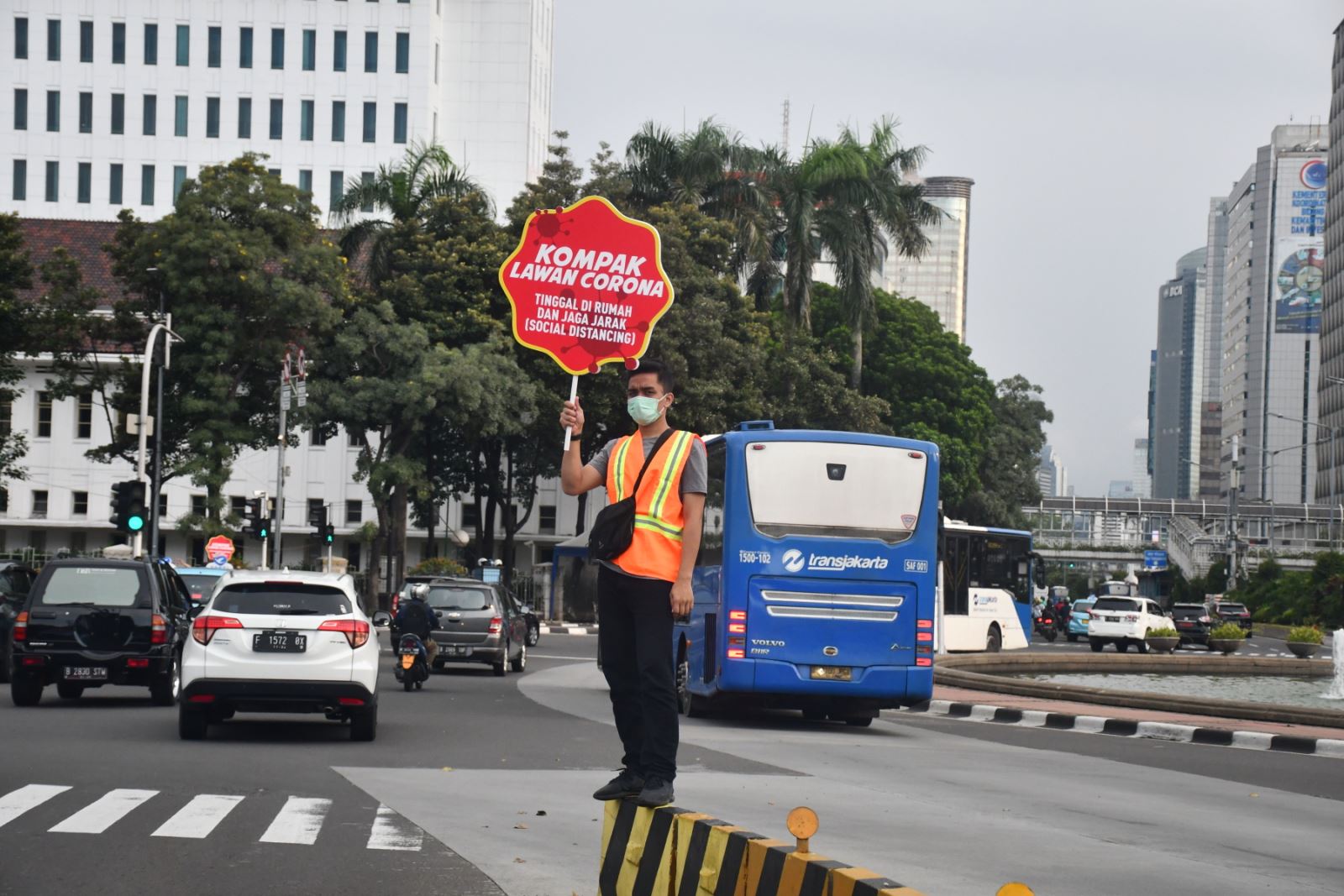 Hơn 17.000 người dân đã đăng ký tình nguyện viên chống Covid-19 làm nhiệm vụ y tế, tuyên truyền và hậu cần, nhiều nhất ở thủ đô Jakarta. (Ảnh: Hương Trà / VOV Jakarta).