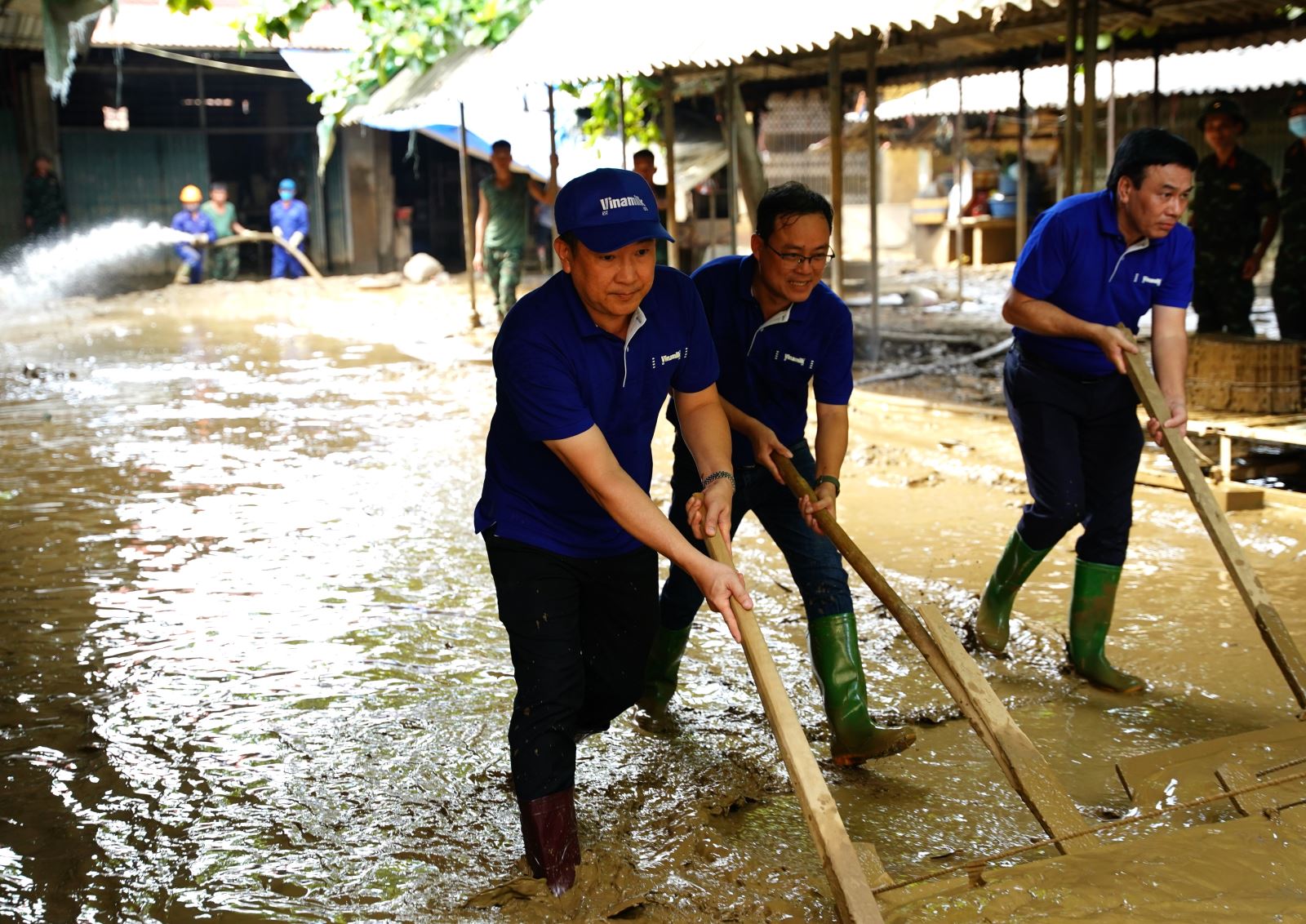 Trong hoàn cảnh khó khăn mới càng thấy tình người ấm áp