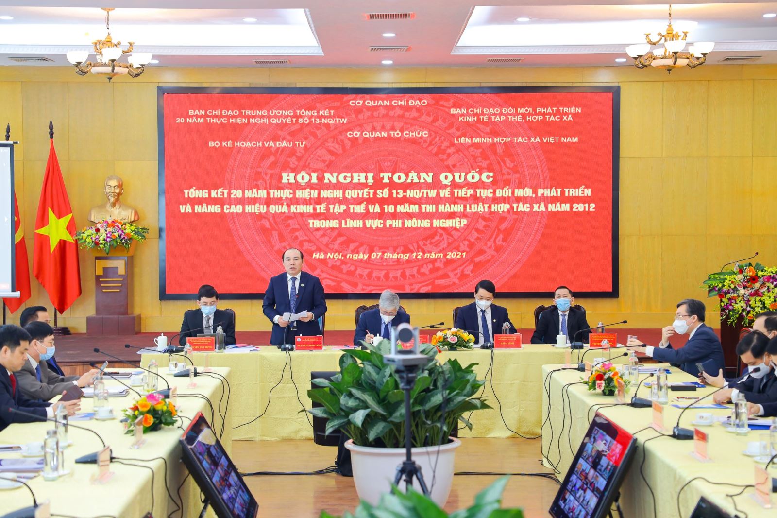 Chủ tịch Liên minh HTX Việt Nam Nguyễn Ngọc Bảo phát biểu tại Hội nghị
