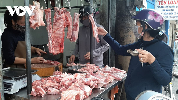 Giá thịt lợn tăng mạnh gây áp lực lên chỉ số giá cả